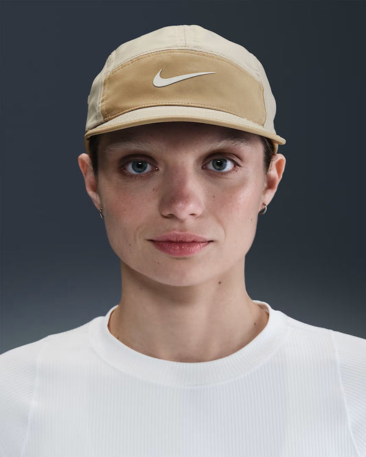 Nike Dri-FIT Fly Unstructured Swoosh Cap