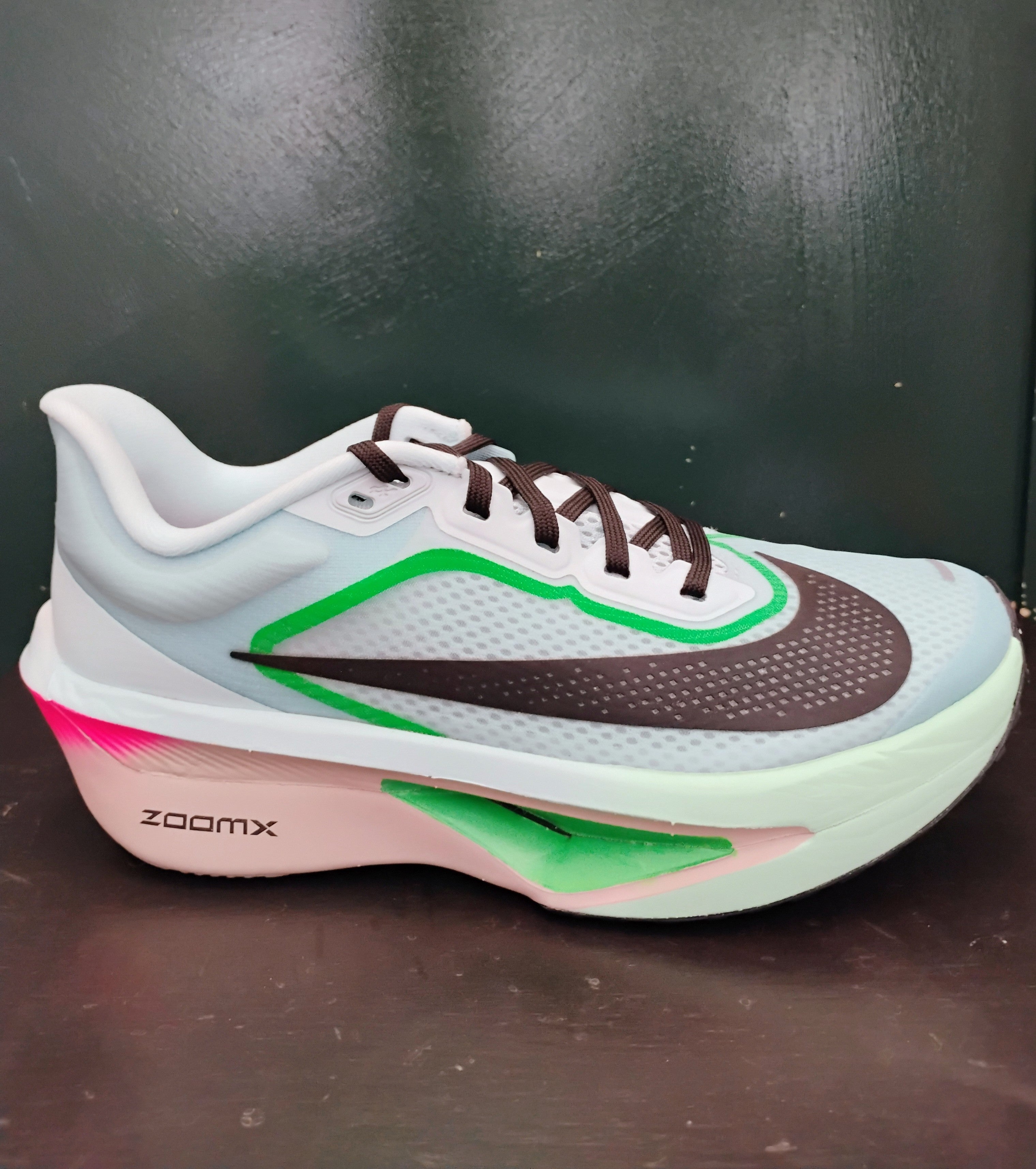 Nike Women's Zoom Fly 6