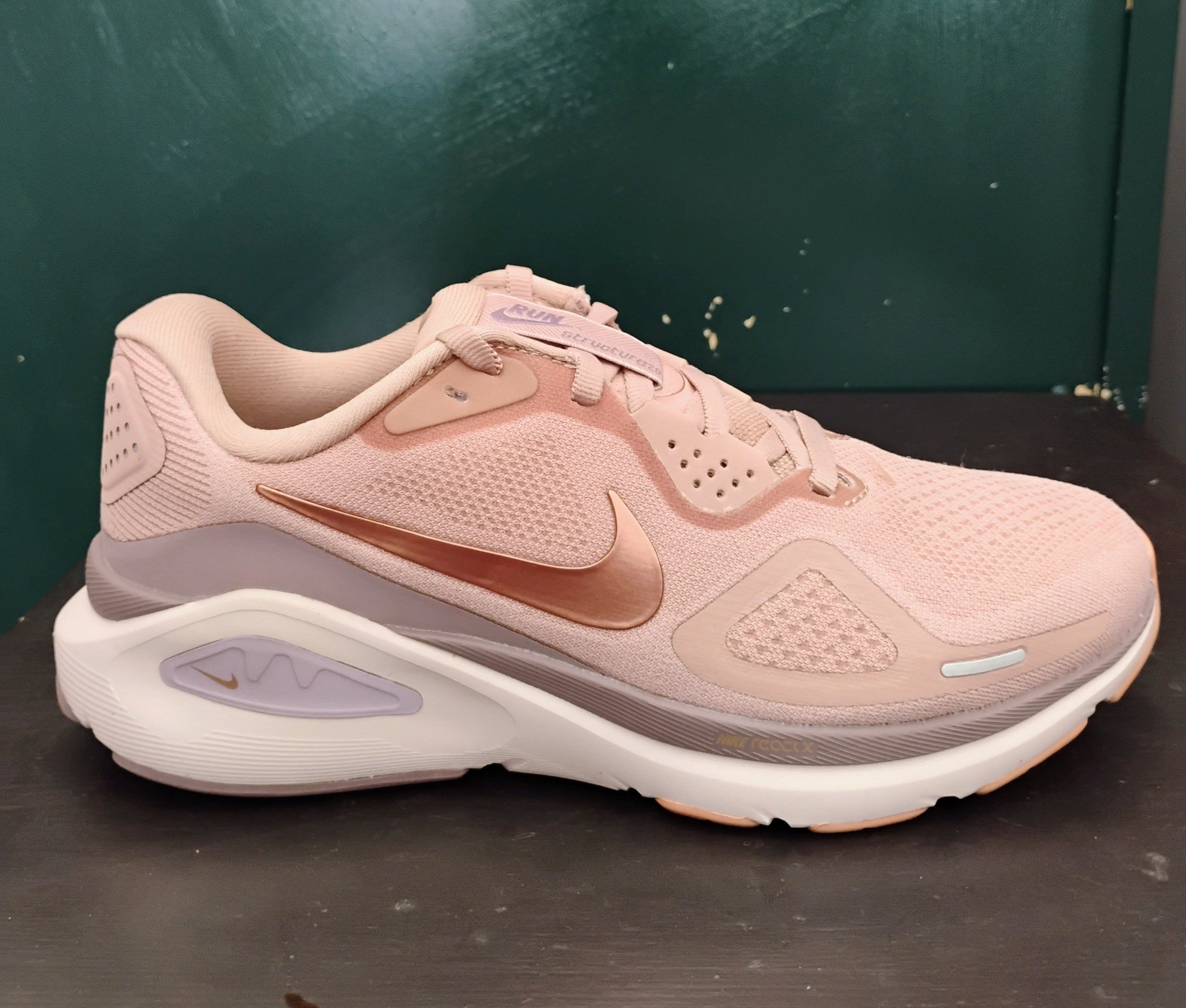 Nike Women's Structure 26