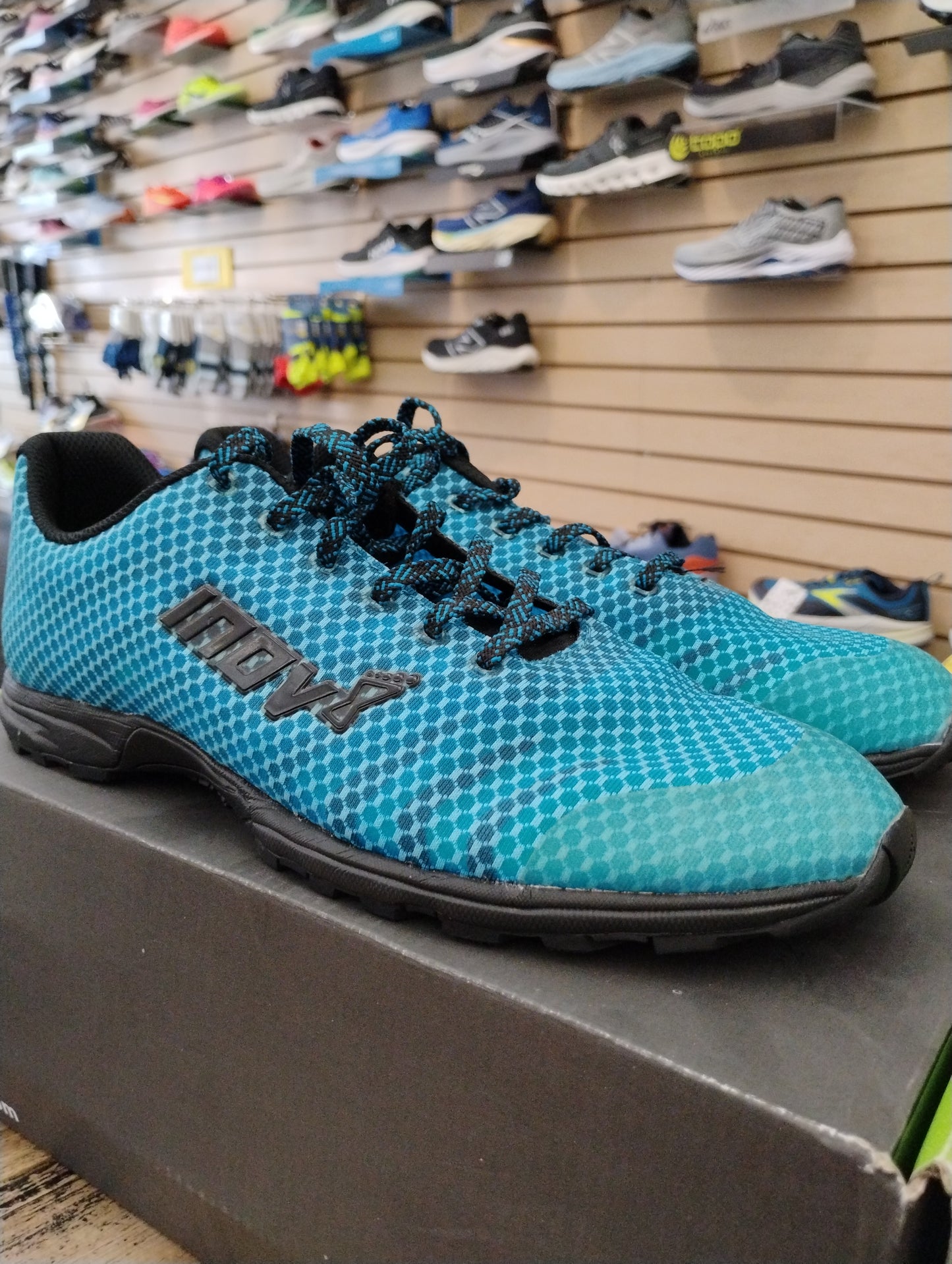 Inov-8 Men's F-Lite 195 v2