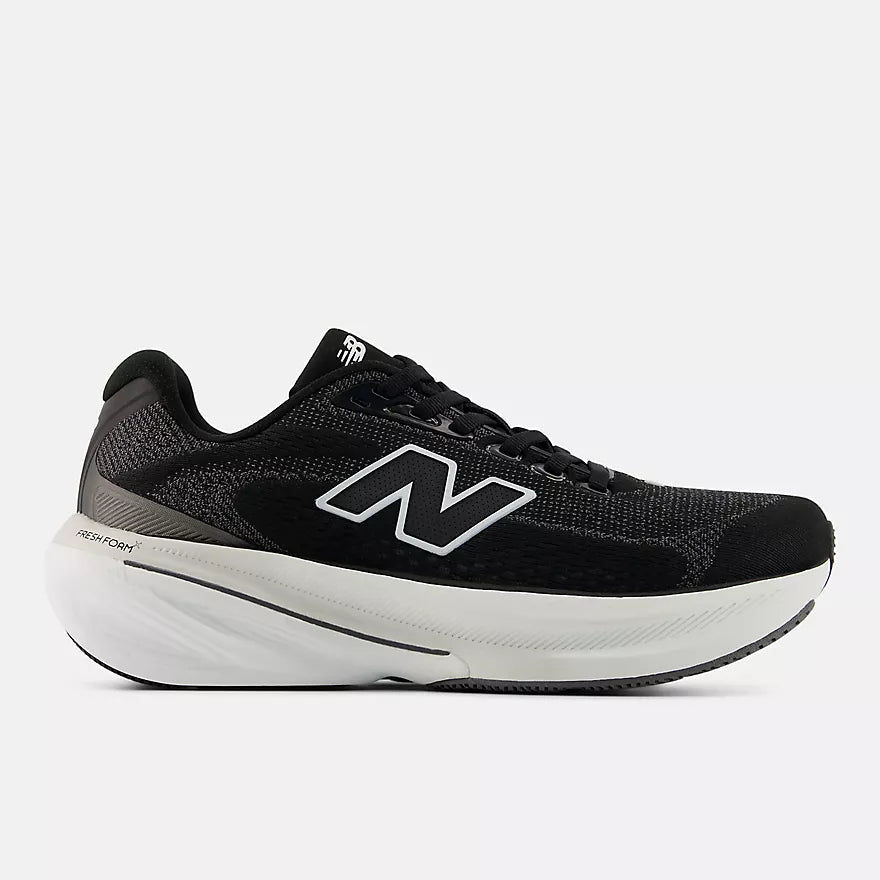 New Balance Women's 860v15