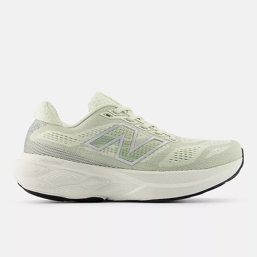 New Balance Women's 880v15